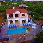 Lambriana Villa *