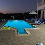 Lambriana Villa *